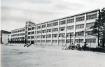 1961(昭和36)本館東棟新校舎